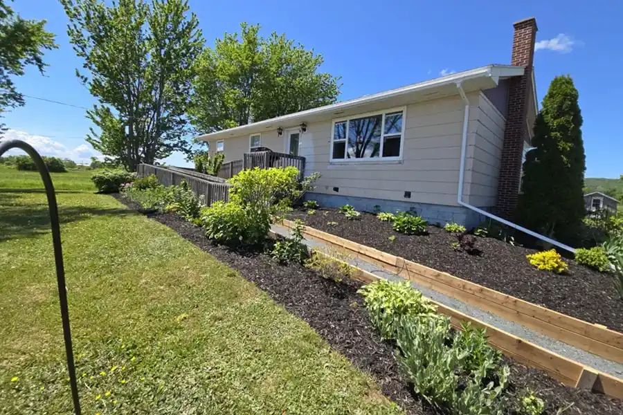 Reliable Landscaping Contractor in Highbury, NS Reliable Landscaping Contractor in Highbury, NS